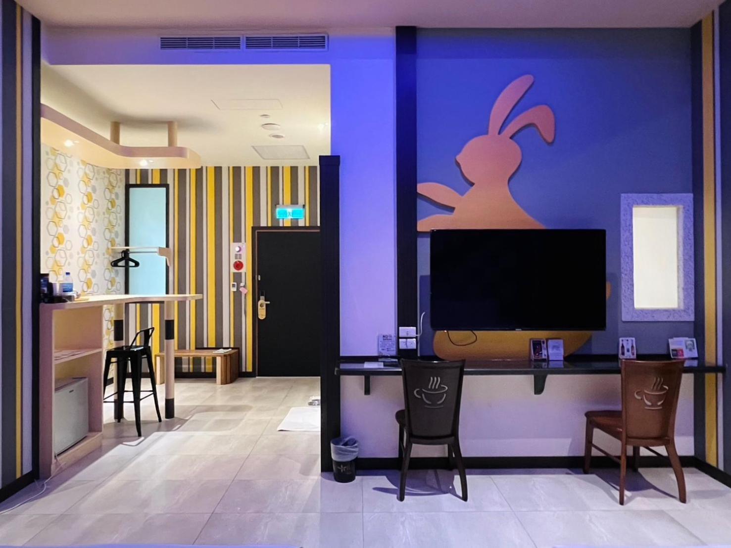 Wei Feng Exquisite Motel Pintung Branch Pingtung Exteriör bild